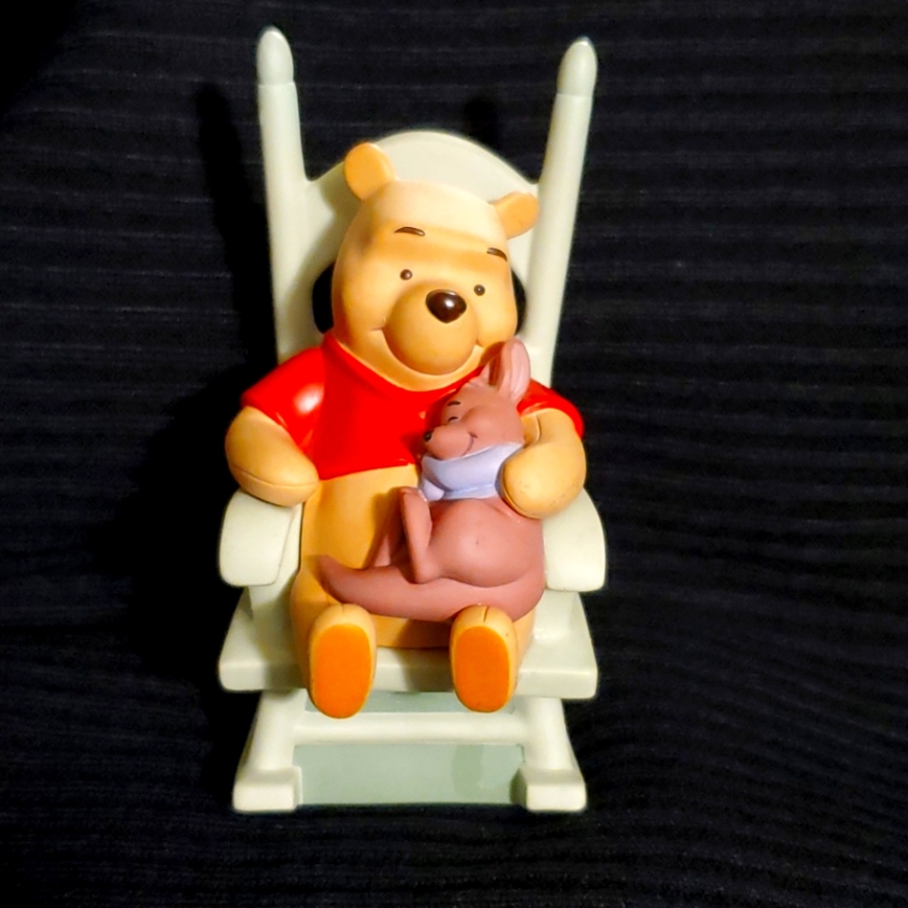 Disney Pooh & Friends Figurine